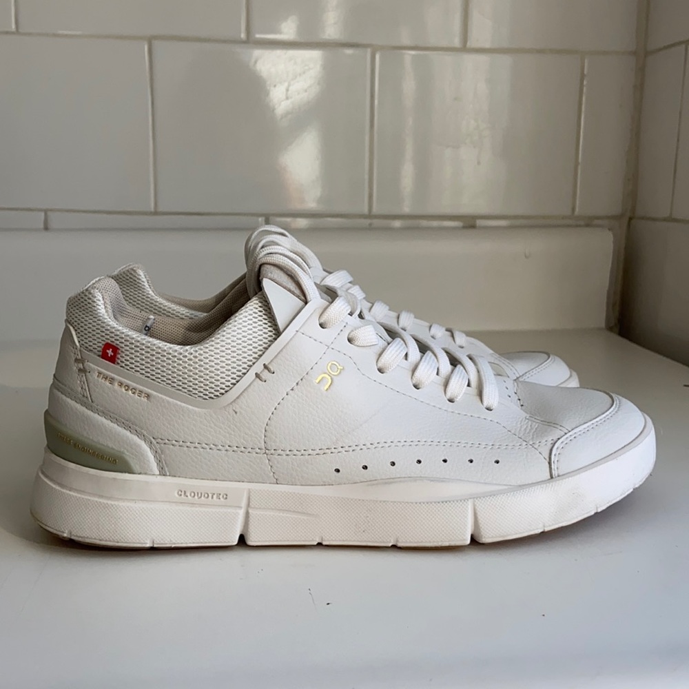 ON THE ROGER Clubhouse Tennis Sneaker